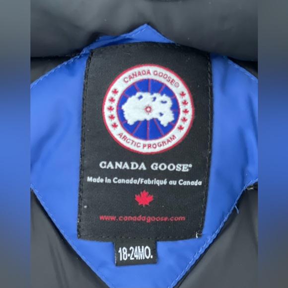 Authentic Canada Goose Coat - Picture 3 of 4